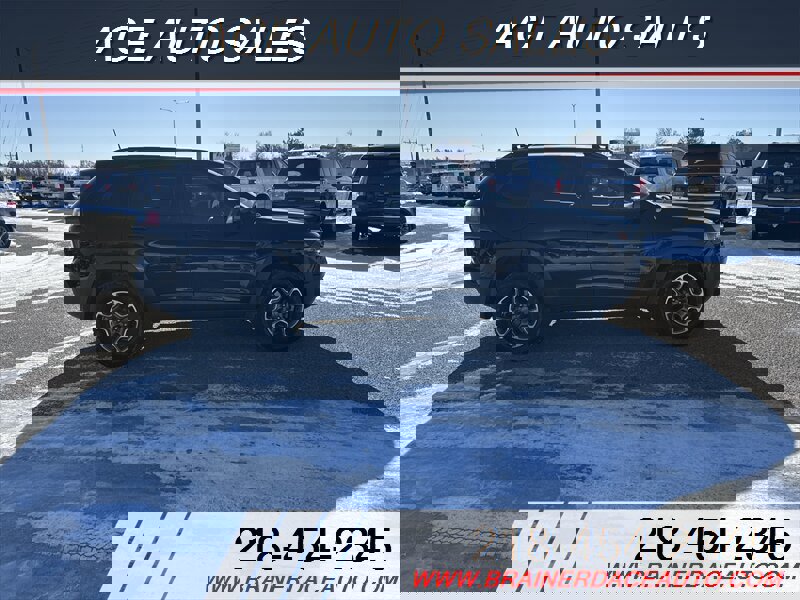 Used 2020 Jeep Cherokee Trailhawk w/ Cold Weather Group image 6