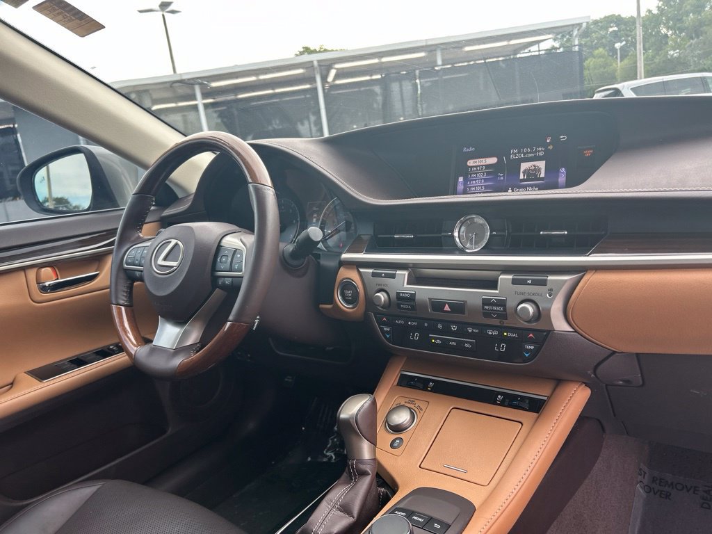Used 2018 Lexus ES 350 w/ Premier Package FWD image 25