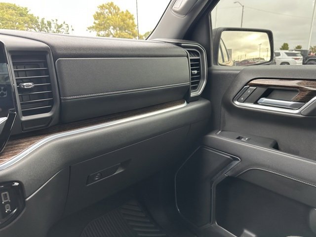 Used 2022 GMC Sierra 1500 Elevation image 28