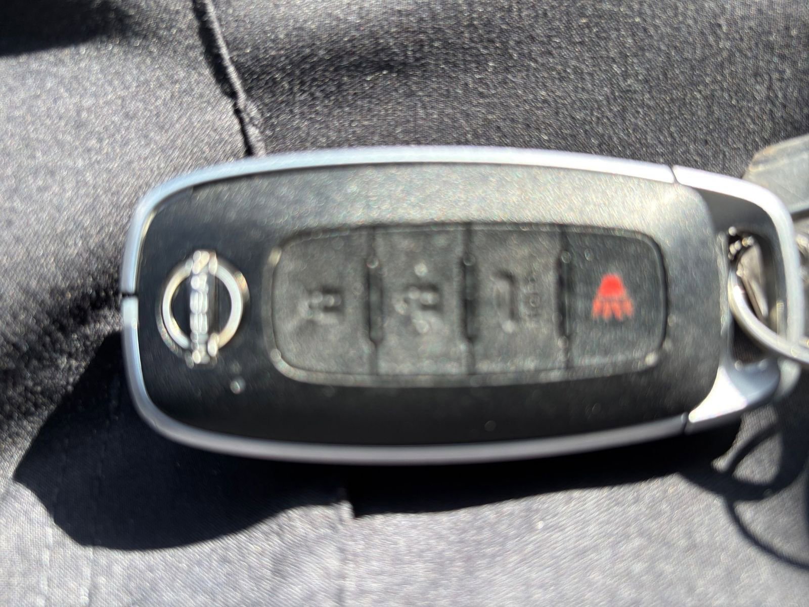 Used 2025 Nissan Versa SV FWD image 21