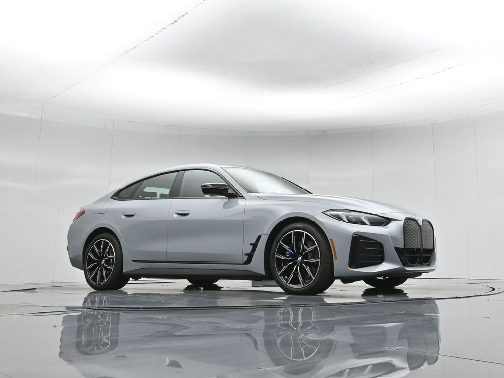 Used 2025 BMW i4 eDrive40 w/ M Sport Package image 2