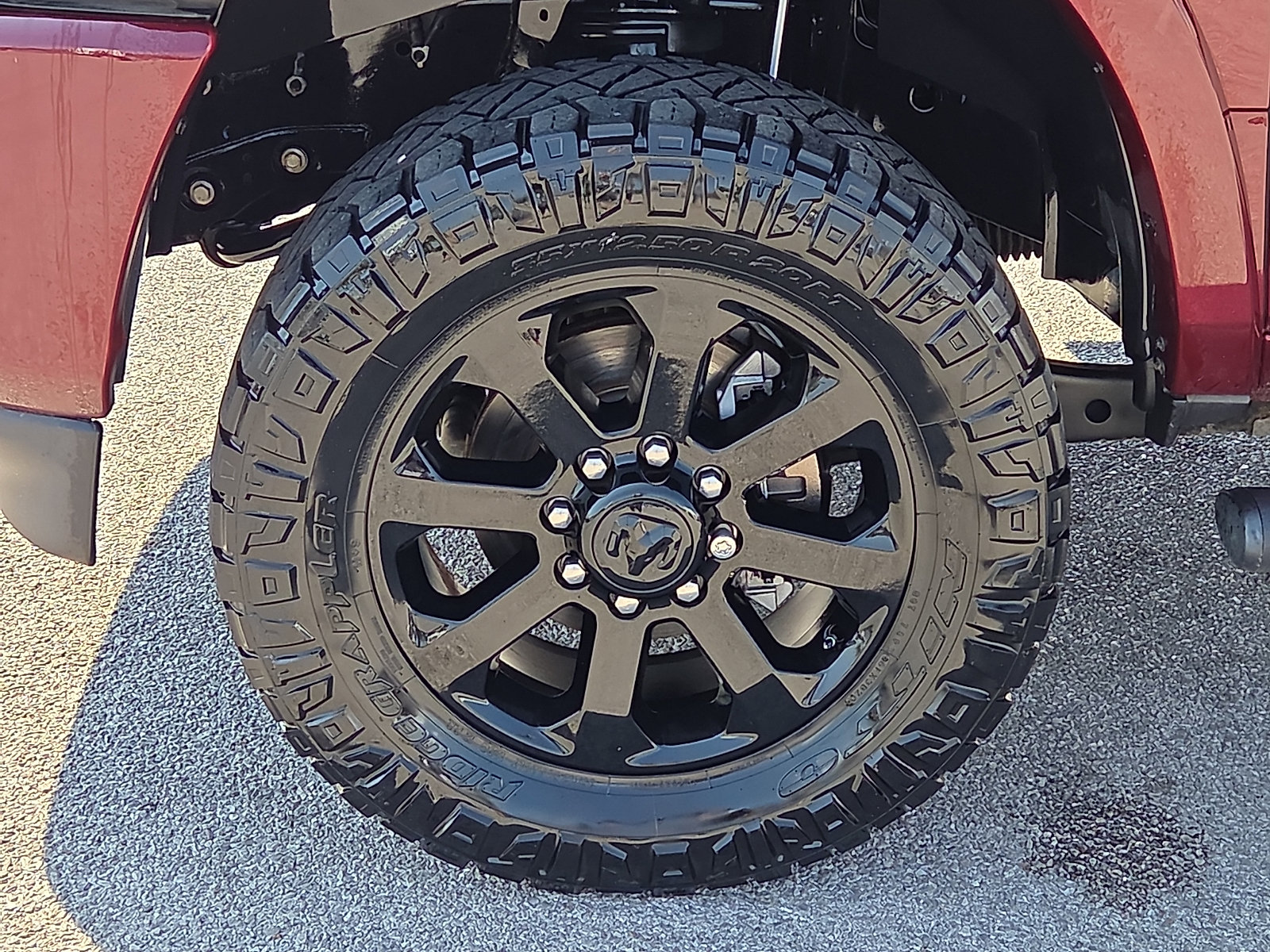 Used 2020 RAM 2500 Laramie w/ Night Edition AWD/4WD image 7