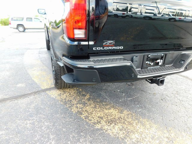 Used 2025 Chevrolet Colorado Z71 w/ Z71 Convenience Package 2 image 6