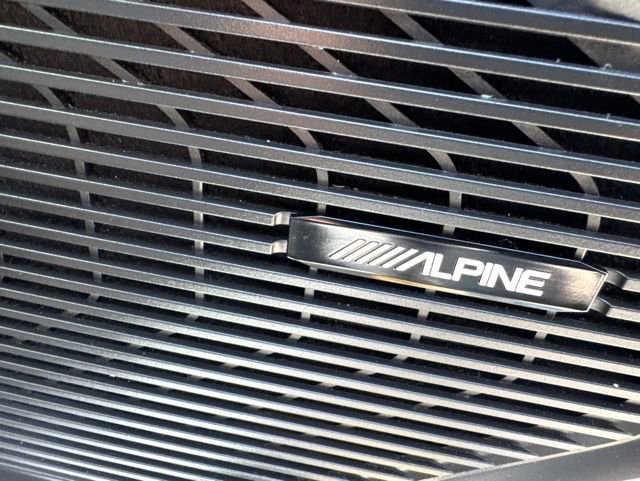 Used 2023 Jeep Wagoneer L Series II RWD image 20