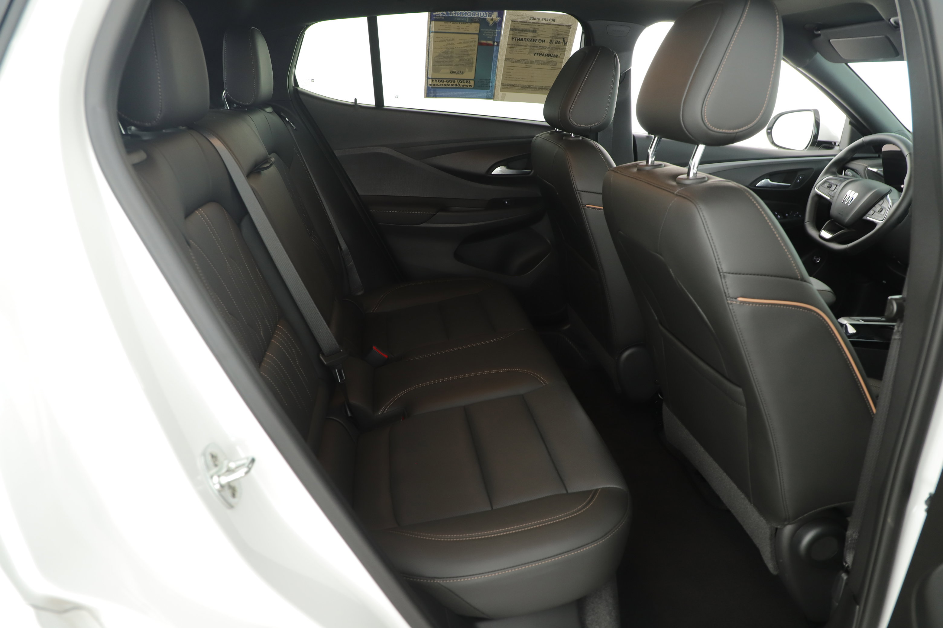 Used 2025 Buick Envista Avenir image 13