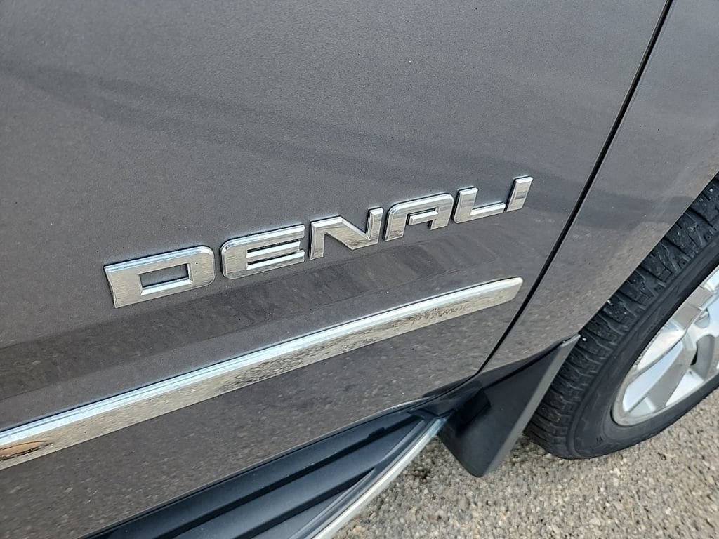 Certified 2018 GMC Yukon Denali w/ Open Road Package AWD/4WD image 49