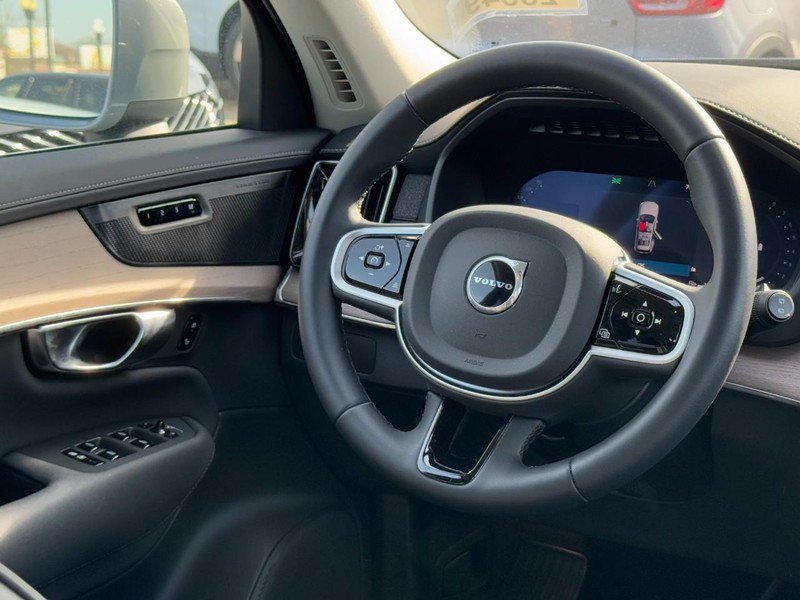 New 2026 Volvo XC90 B6 Plus w/ Protection Package Premier AWD/4WD image 7