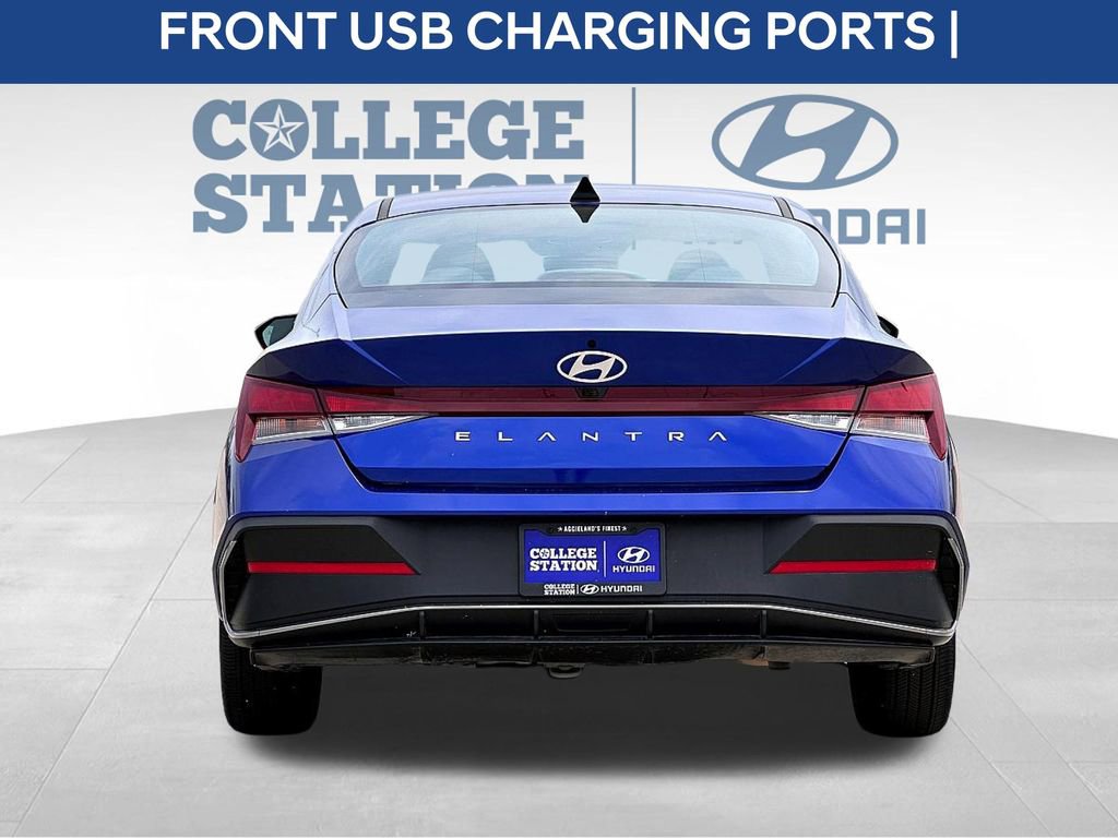 Used 2024 Hyundai Elantra SEL FWD image 7