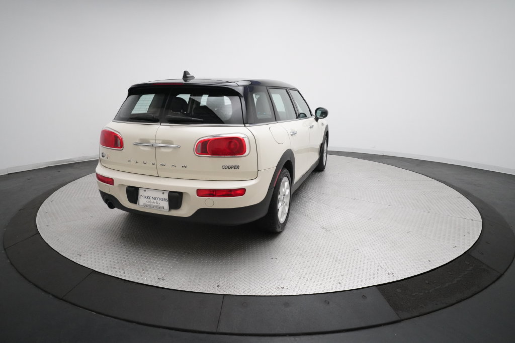 Used 2016 MINI Cooper Clubman FWD image 13