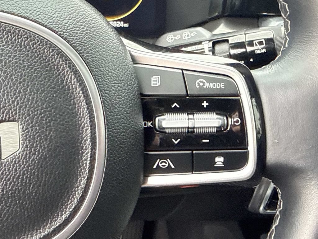 Used 2023 Kia Sorento SX AWD/4WD image 20