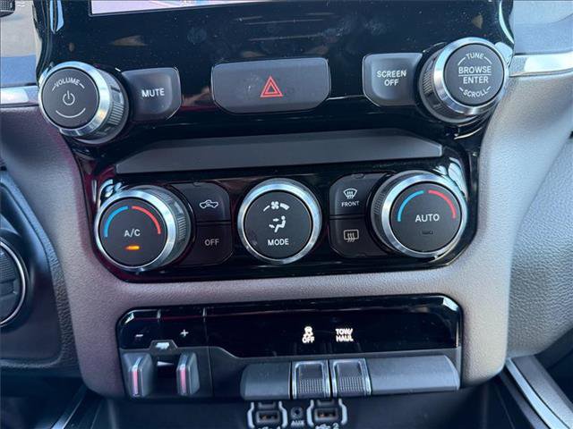 Used 2022 RAM 1500 Big Horn AWD/4WD image 16