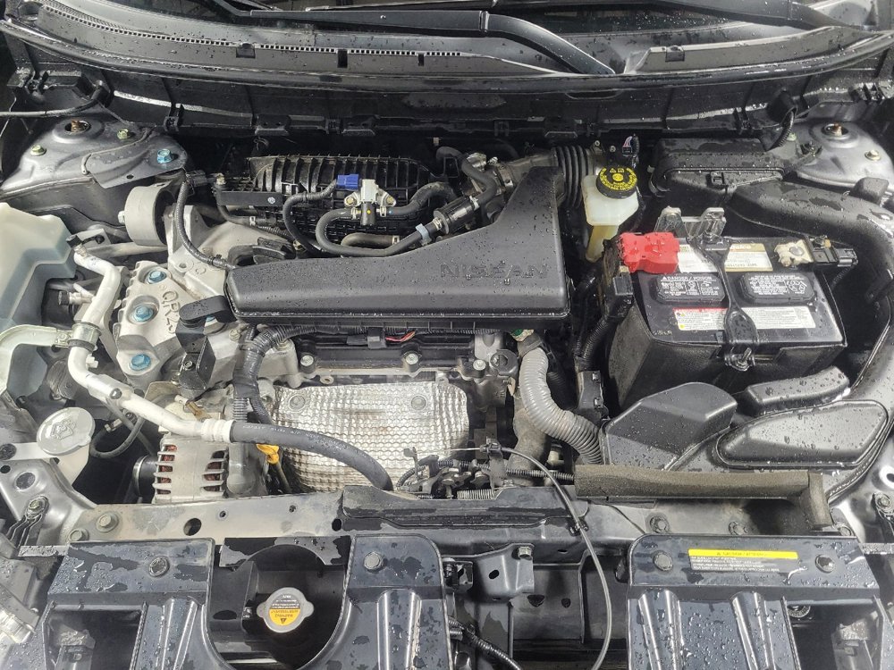 Used 2018 Nissan Rogue SV FWD image 30
