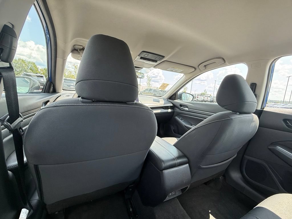 Used 2025 Nissan Altima 2.5 SV FWD image 26