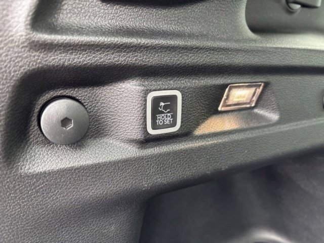 Used 2023 Jeep Grand Cherokee L Limited AWD/4WD image 44