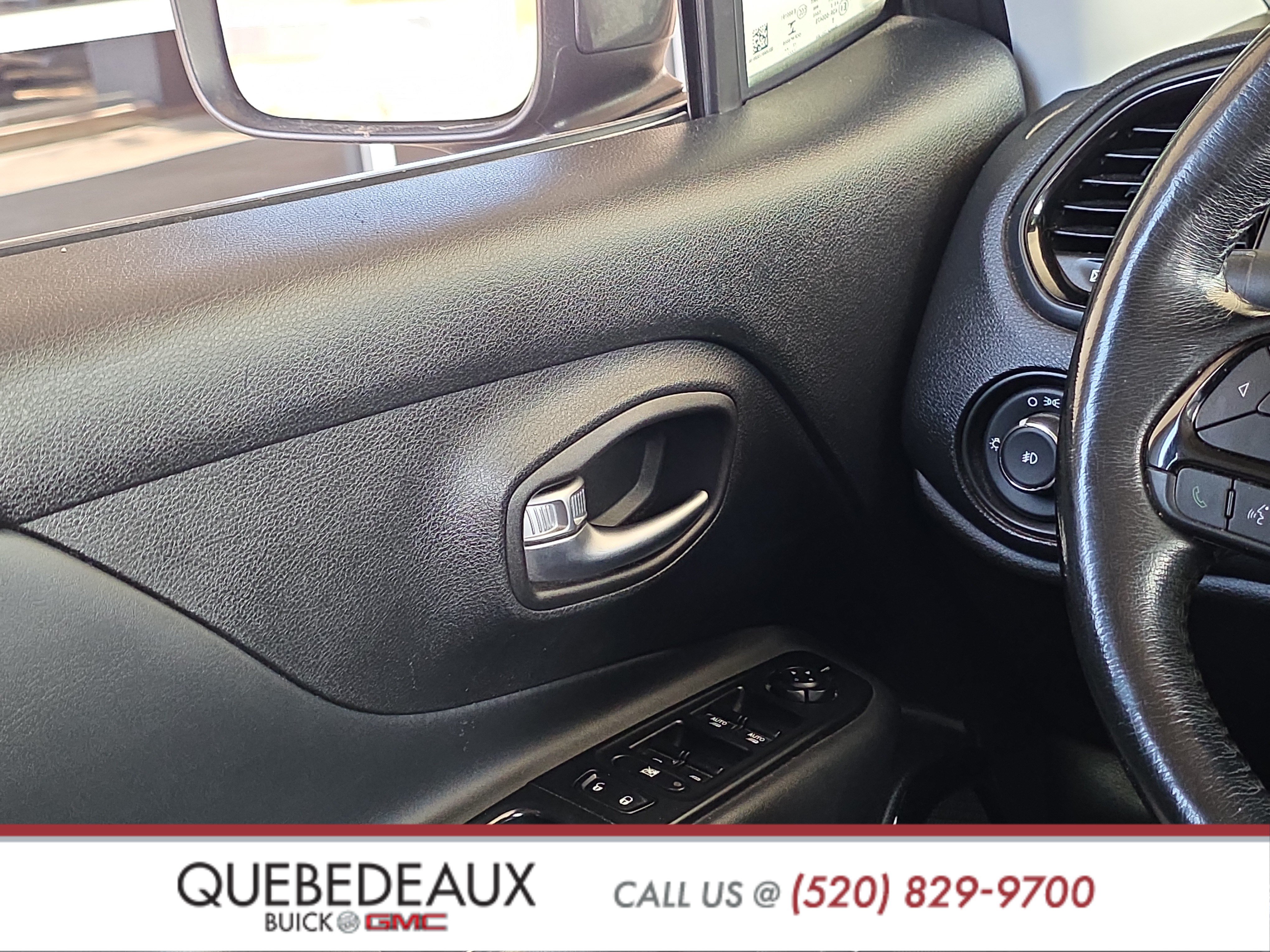 Used 2018 Jeep Renegade Altitude w/ Advanced Technology Group FWD image 19