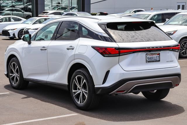 Used 2023 Lexus RX 350 Premium w/ Accessory Package FWD image 4