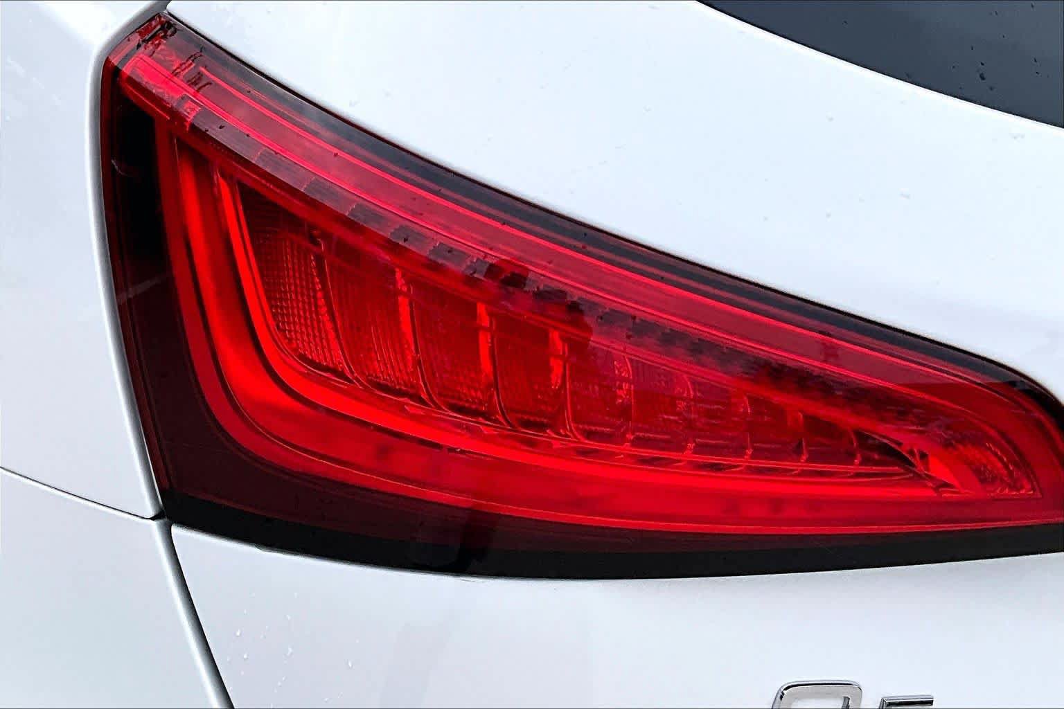 Used 2017 Audi Q5 2.0T Premium Plus w/ Technology Package AWD/4WD image 29
