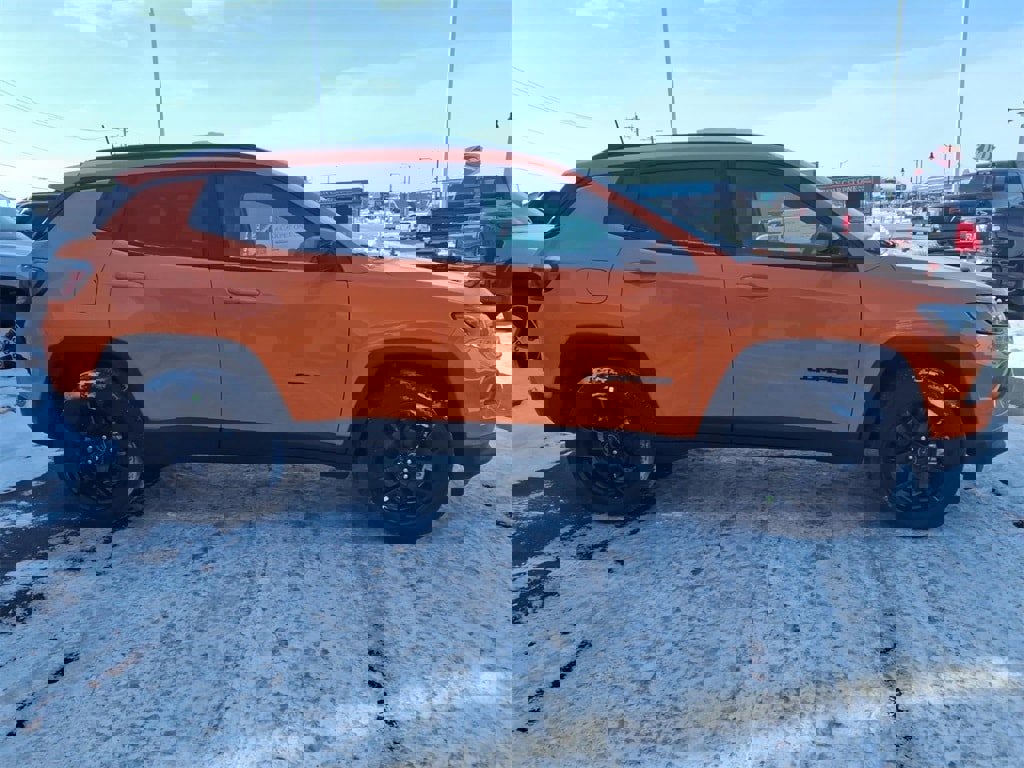 New 2026 Jeep Compass Latitude image 2