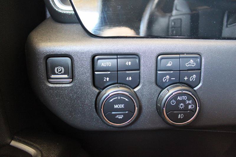 Used 2023 Chevrolet Silverado 1500 LT Trail Boss w/ Convenience Package II AWD/4WD image 32