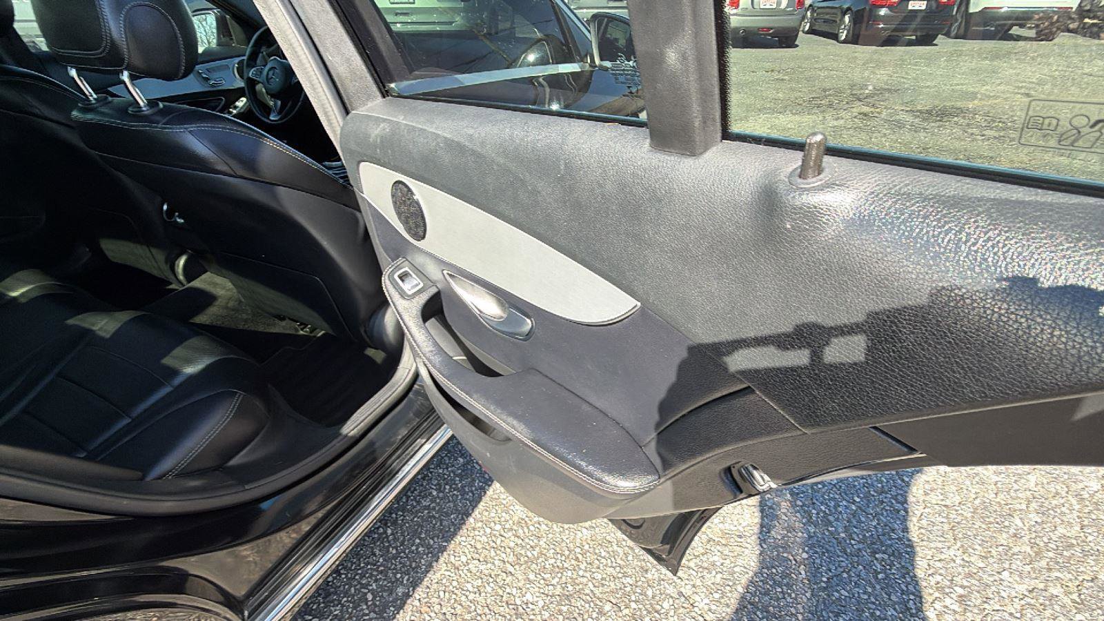 Used 2018 Mercedes-Benz C 300 Sedan image 18