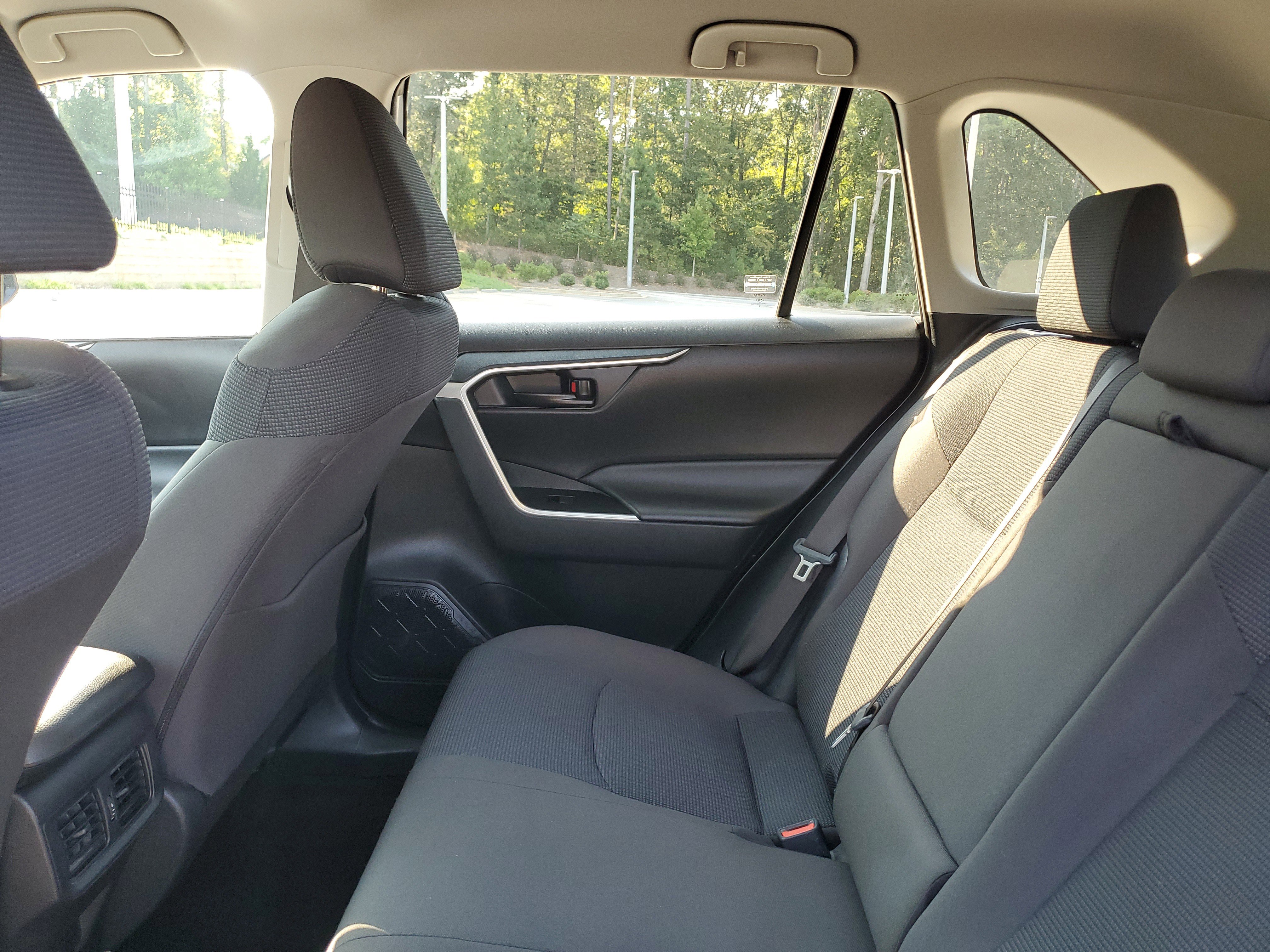 Used 2024 Toyota RAV4 LE image 11