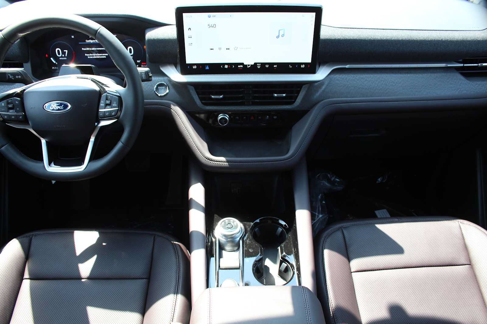 New 2026 Ford Explorer Platinum w/ LUX Leather Package AWD/4WD image 35