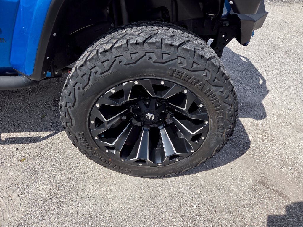 Used 2022 Jeep Wrangler Unlimited Sahara AWD/4WD image 18