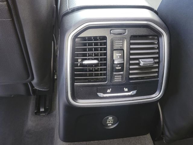 Used 2018 Porsche Macan image 28