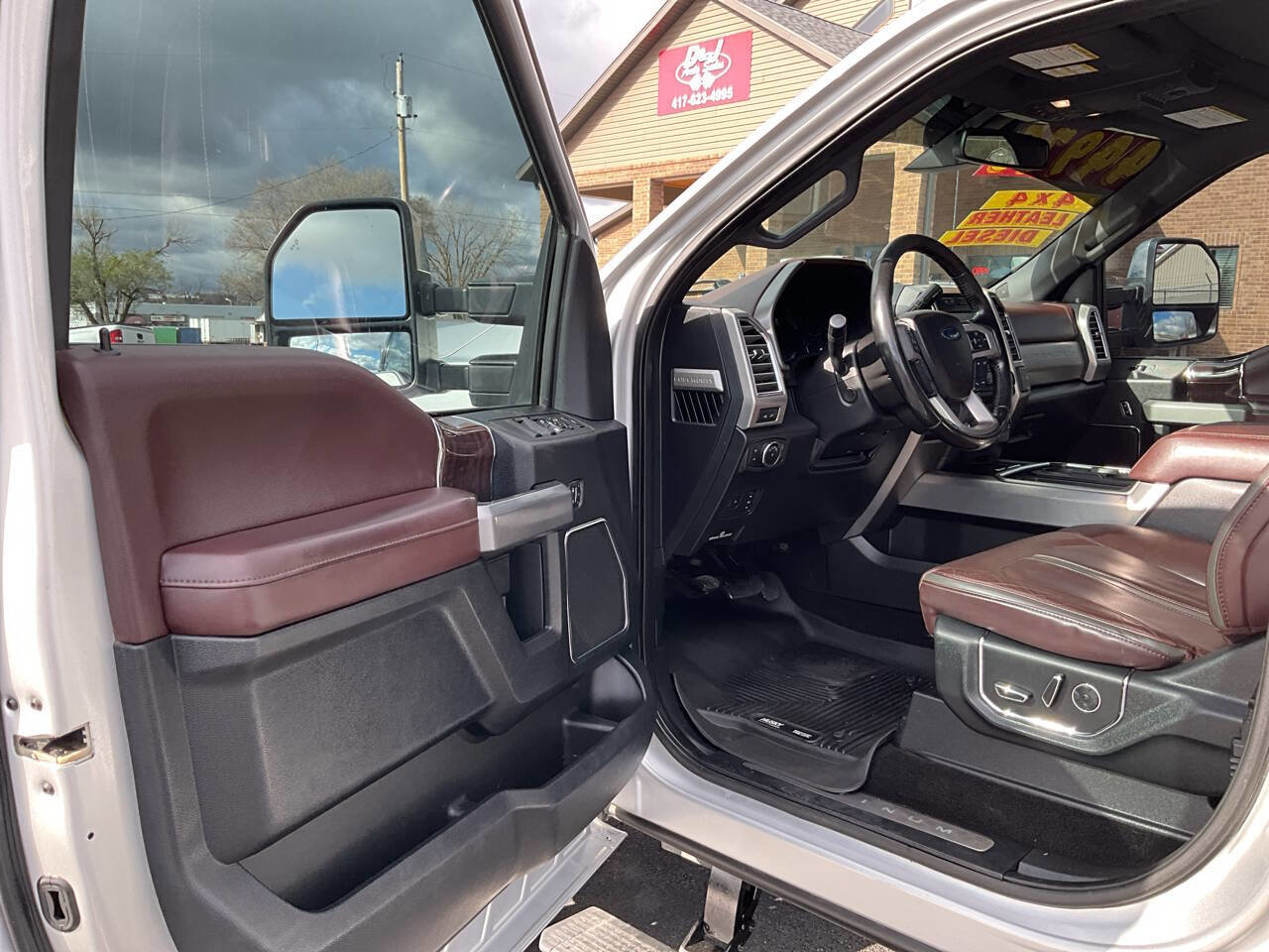 Used 2017 Ford F250 Platinum w/ Platinum Ultimate Package image 29