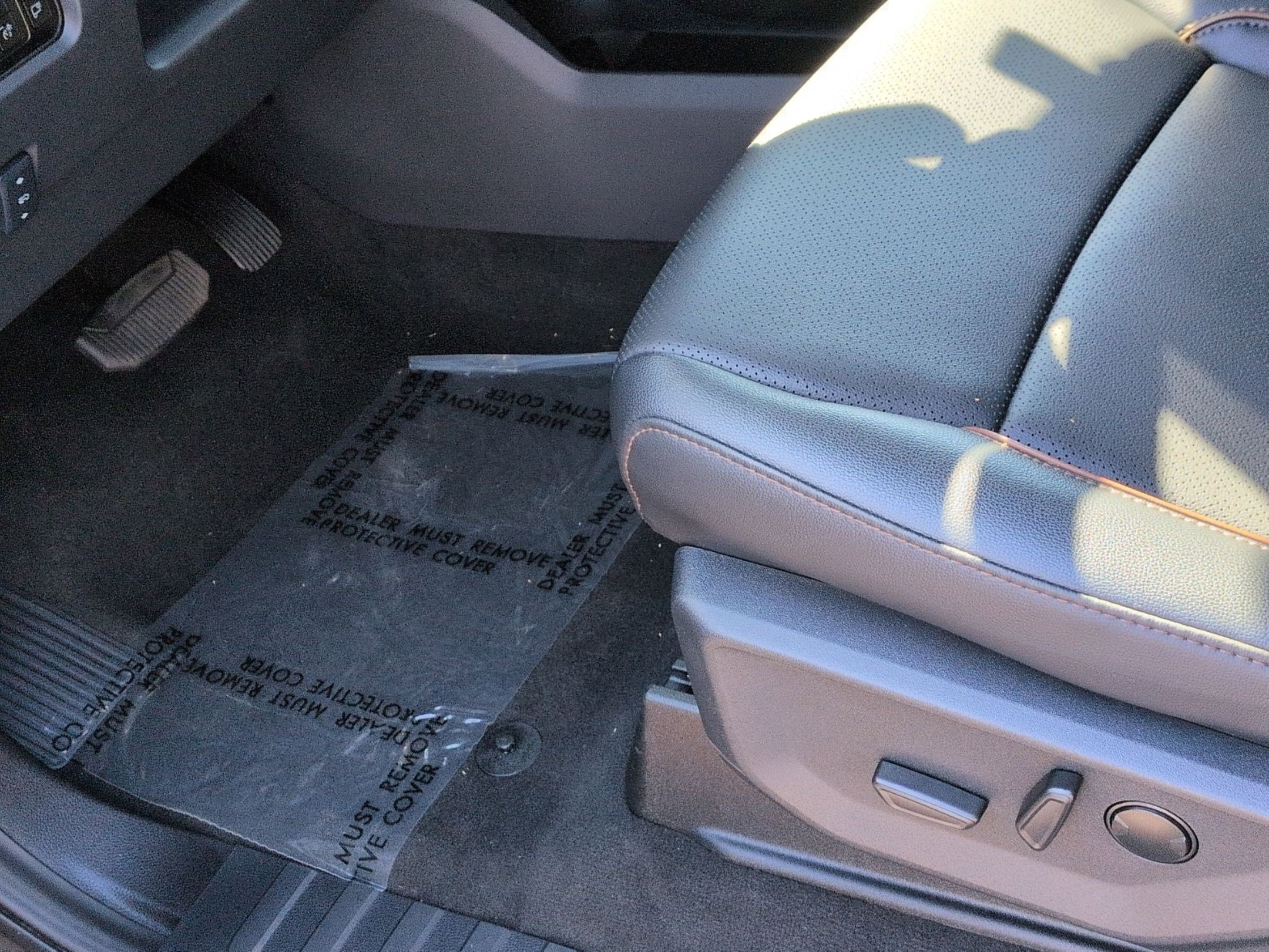 Used 2026 Ford F450 Lariat image 17