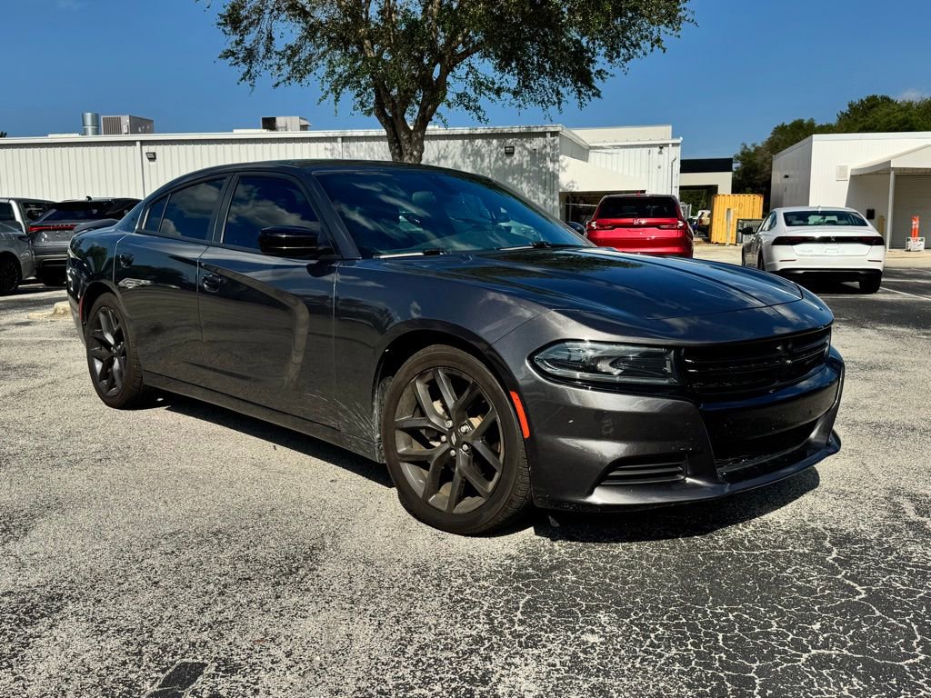 Used 2022 Dodge Charger SXT w/ Blacktop Package RWD image 7