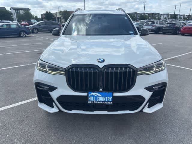 Used 2022 BMW X7 xDrive40i w/ M Sport Package AWD/4WD image 8