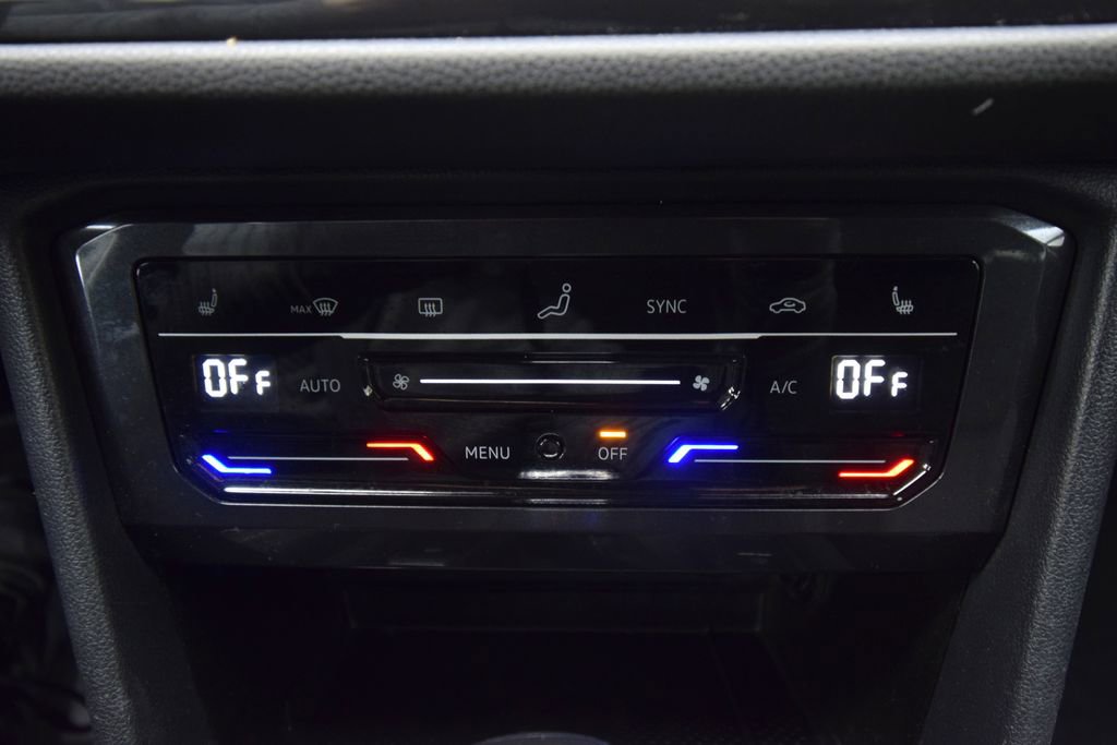 Used 2023 Volkswagen Tiguan SE image 29