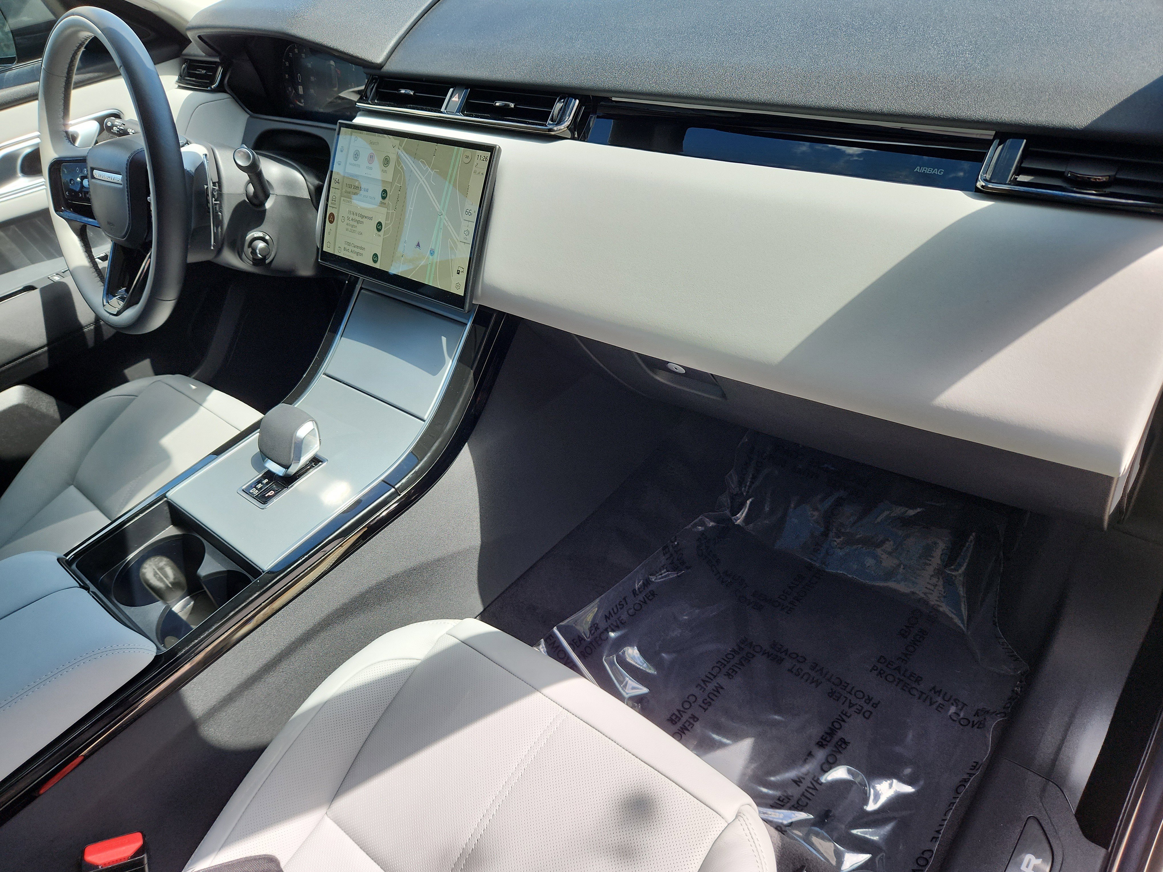 Used 2025 Land Rover Range Rover Velar S image 28