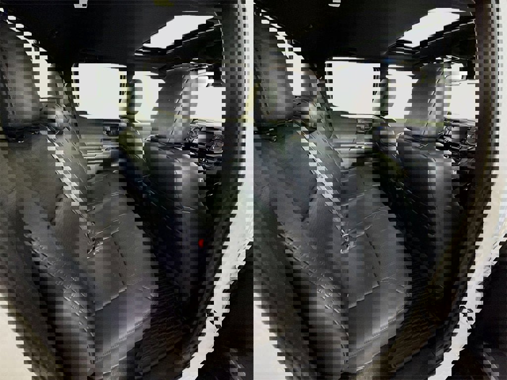 Used 2023 Toyota Tacoma TRD Off-Road image 20