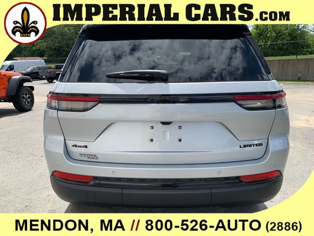 New 2025 Jeep Grand Cherokee Limited w/ Black Appearance Package image 11