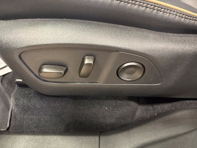 Used 2026 Chevrolet Traverse High Country w/ LPO, Floor Liner Package AWD/4WD image 49