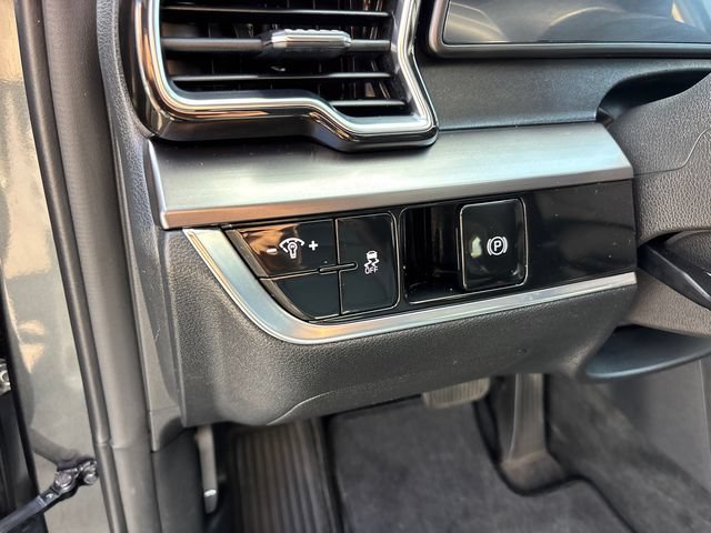Used 2023 Kia Sportage EX FWD image 16