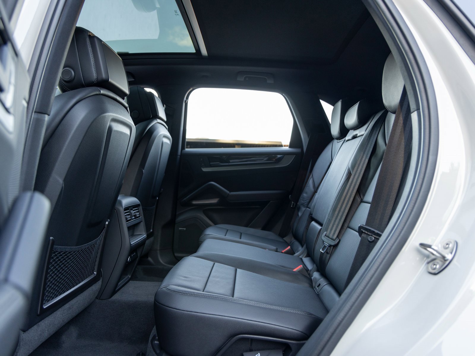 New 2026 Porsche Cayenne image 42