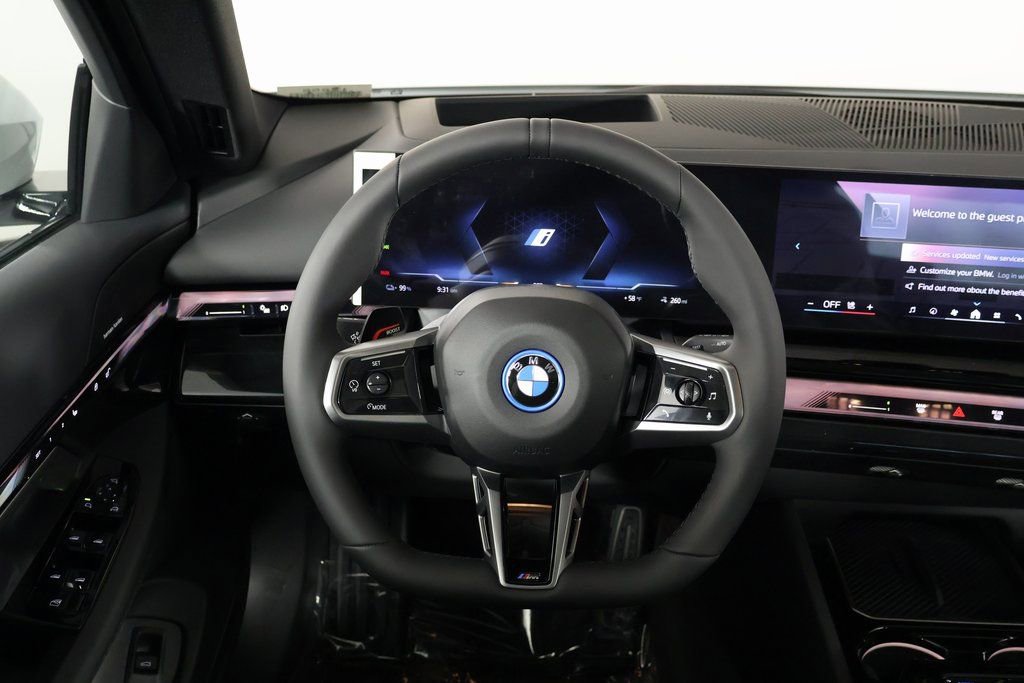 New 2026 BMW i5 eDrive40 w/ M Sport Package image 3