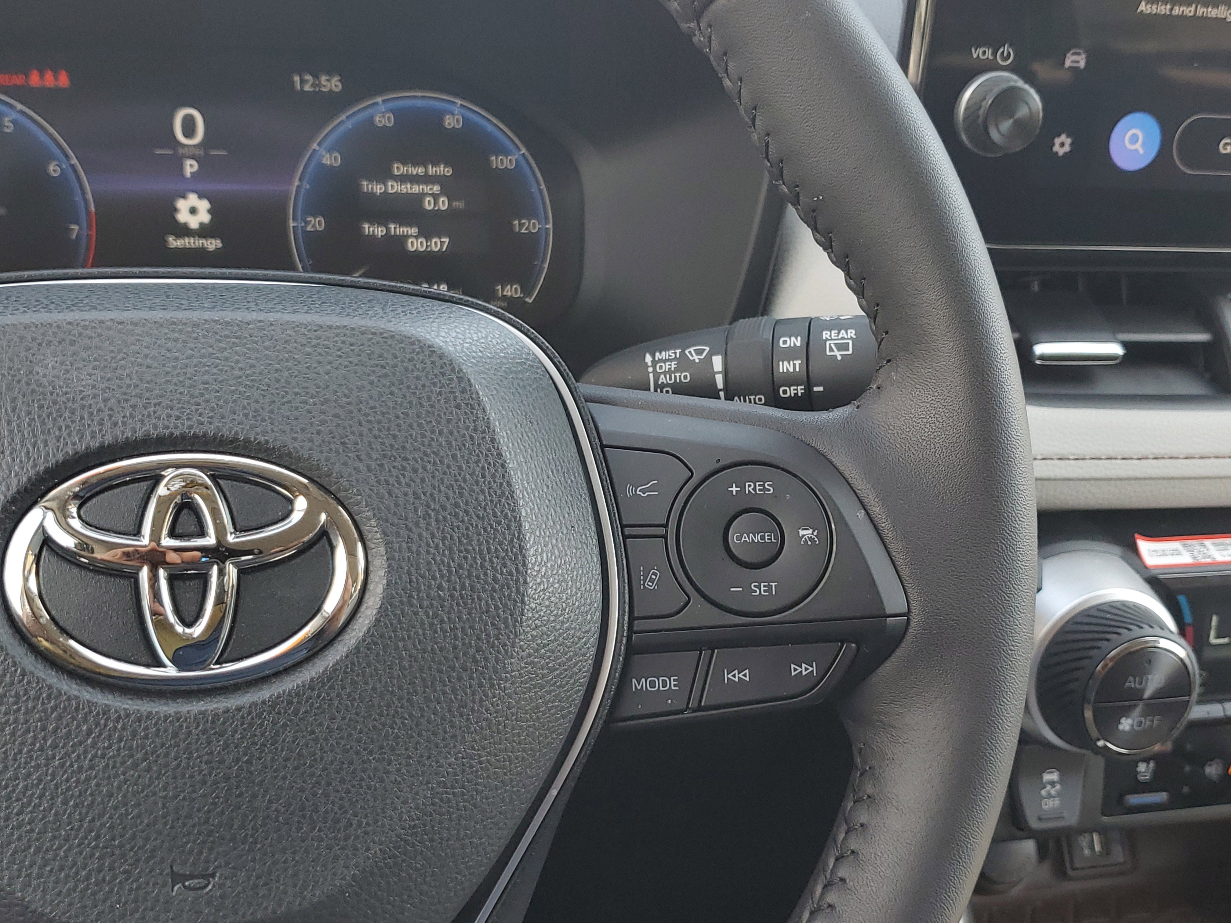 Certified 2025 Toyota RAV4 Limited image 27