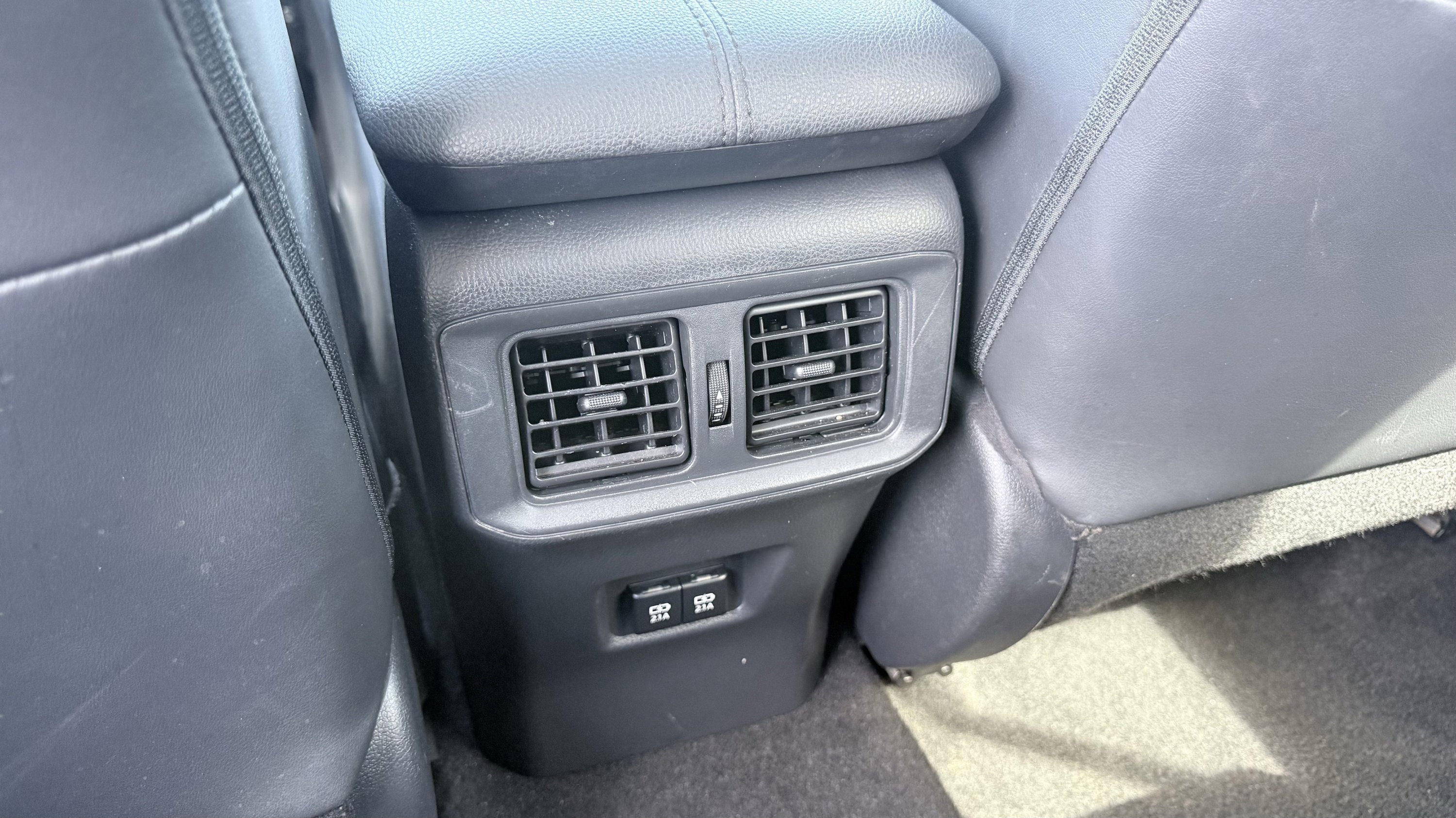 Used 2019 Toyota RAV4 XLE Premium image 51