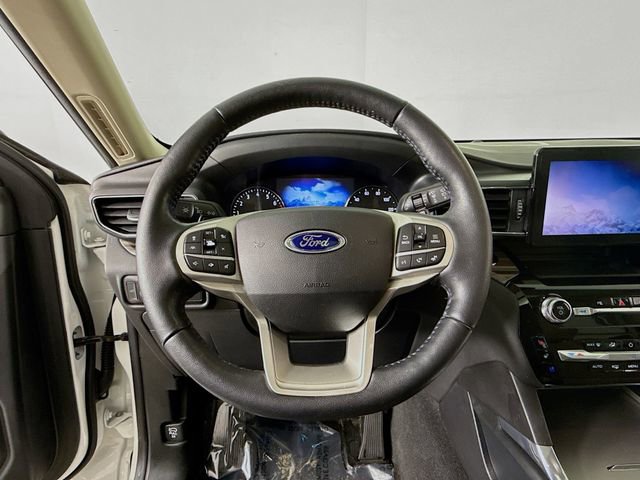 Certified 2021 Ford Explorer Limited w/ Equipment Group 301A image 11