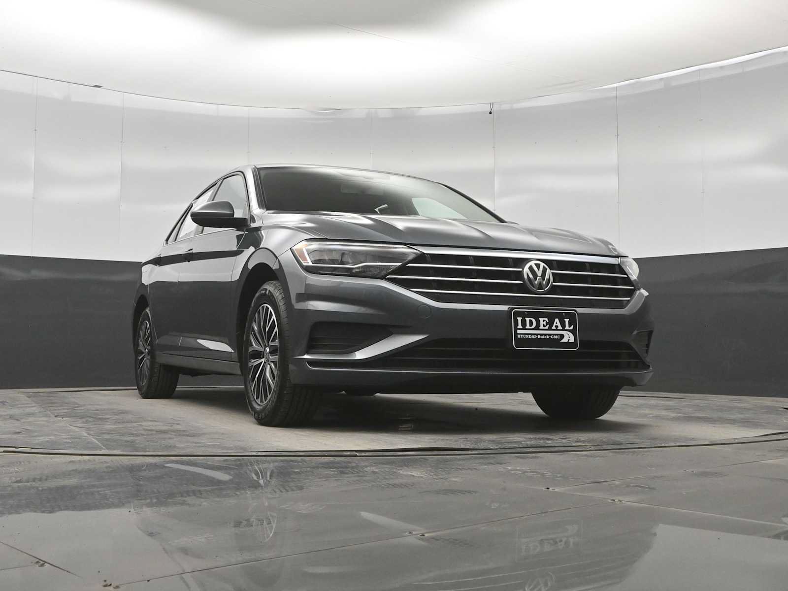 Used 2021 Volkswagen Jetta SE FWD image 34