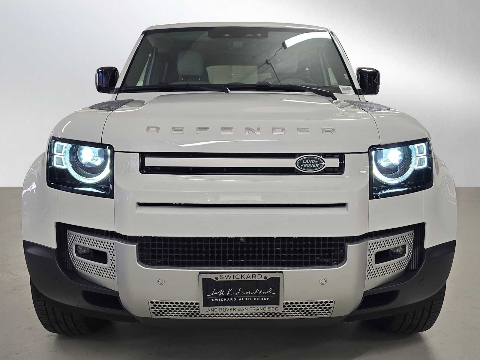 Used 2025 Land Rover Defender 130 S AWD/4WD image 8