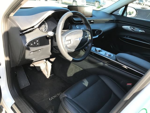 Used 2025 Genesis GV70 2.5T AWD/4WD image 3