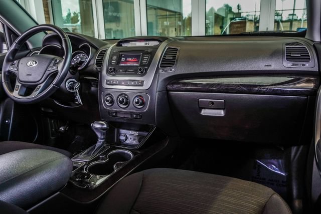 Used 2014 Kia Sorento LX FWD image 16