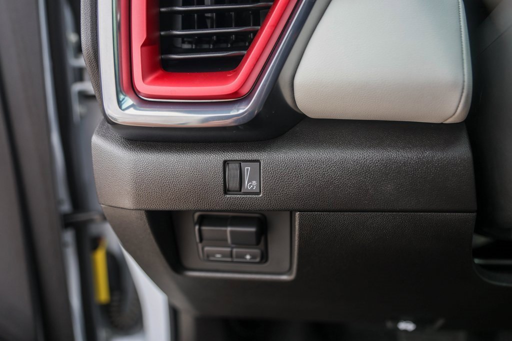 Used 2024 GMC Canyon AT4X image 16