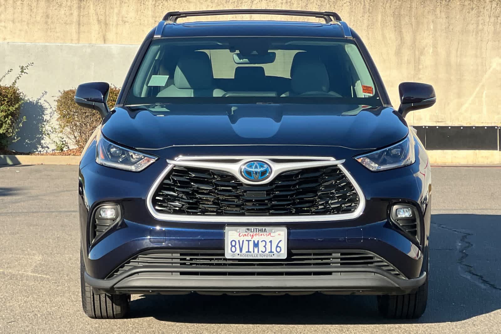 Used 2021 Toyota Highlander XLE AWD/4WD image 10