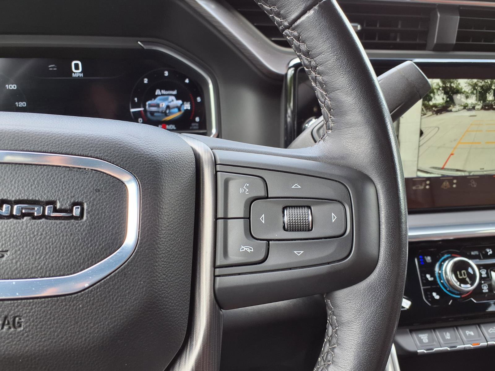 Used 2024 GMC Sierra 3500 Denali Ultimate AWD/4WD image 30